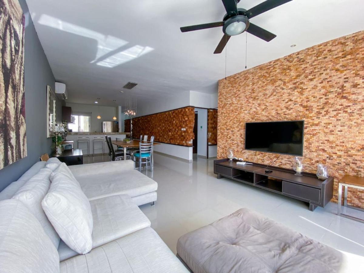 Downtown 6br Ph With 2 Private Jacuzzi For Large Groups Apartamento Playa del Carmen